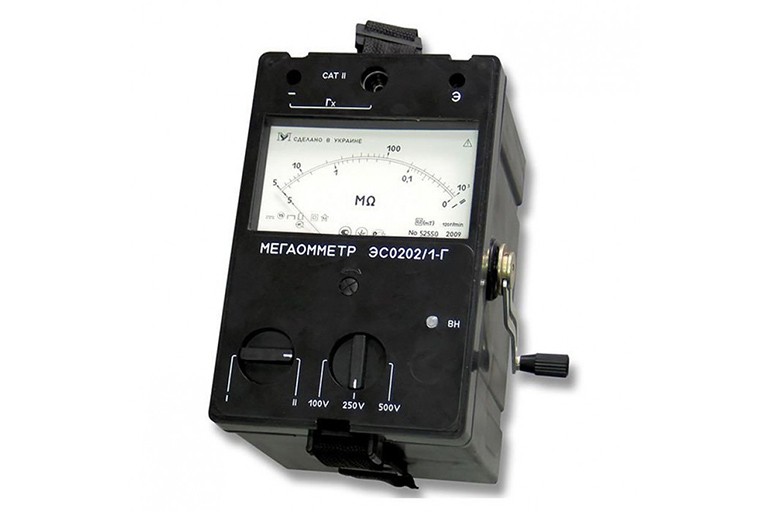 Мегаомметр